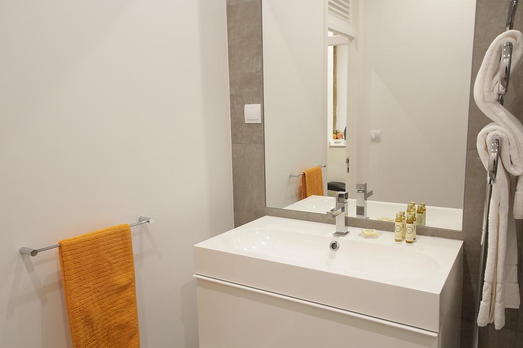 Design Duplex Apartment Ba/ Chiado Lisboa الغرفة الصورة