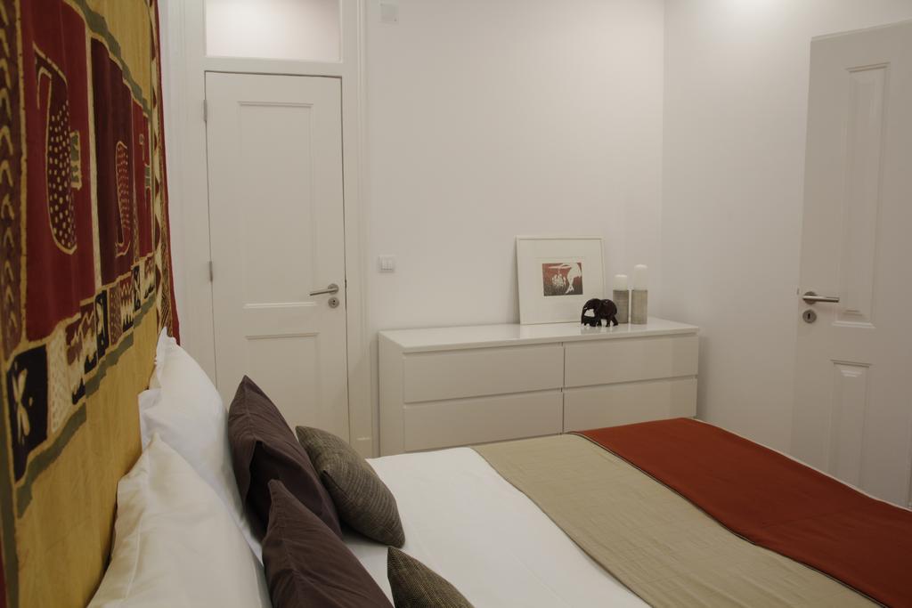 Design Duplex Apartment Ba/ Chiado Lisboa الغرفة الصورة